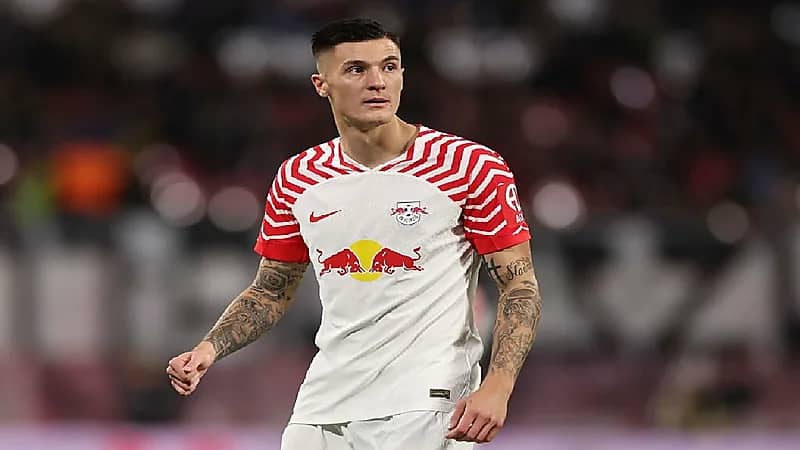 سيسكو يرفض عرض الهلال ويتمسك باللعب في أوروبا