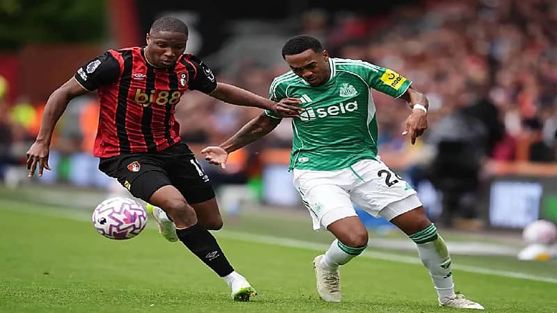 نيوكاسل يتعثر مجدداً خارج أرضه بتعادل أمام بورنموث