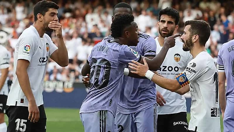 فالنسيا يقاضي نتفليكس بسبب فيلم حول فينيسيوس