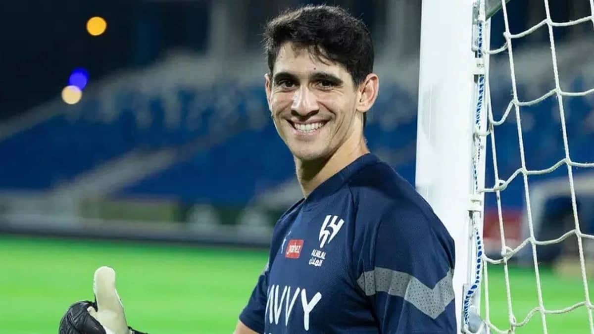 الهلال يتحرك رسميًا لتأمين استمرار بونو