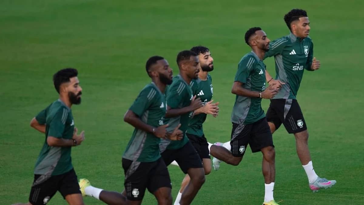 رينارد يرفع جاهزية الأخضر قبل موقعة العراق .. صور