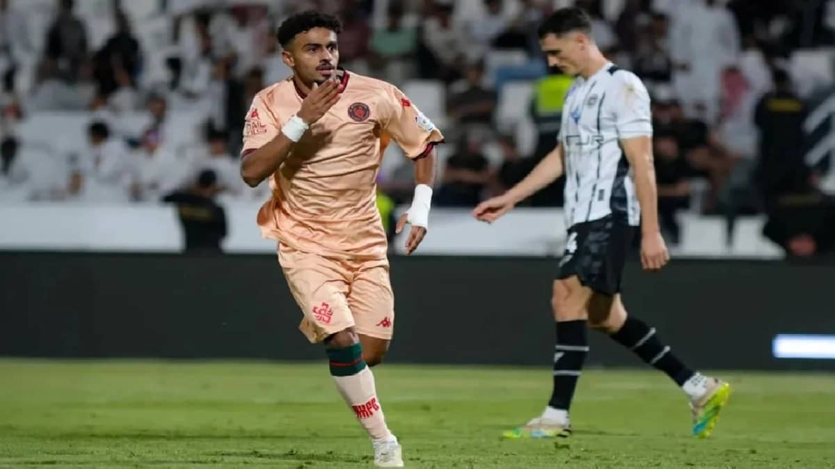 العليوة: احتفالي أمام الشباب أغضب والدتي