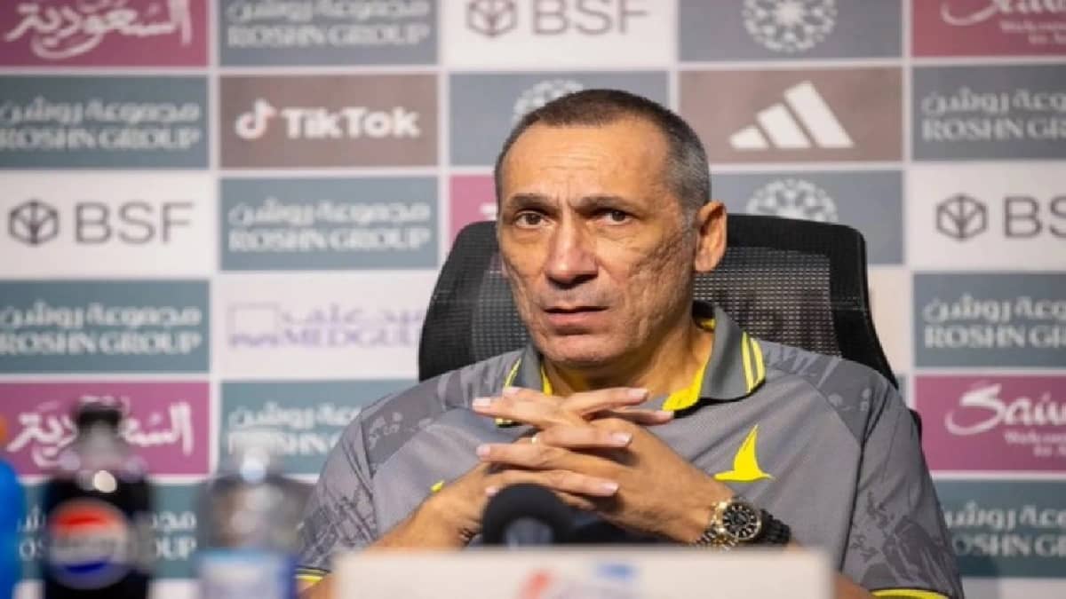 دونيس: اهتممت بسالم الدوسري واليوم هو الأفضل بآسيا