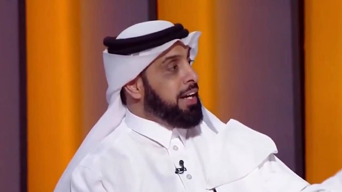 متخصص يروي قصة طفل حفظ القرآن كاملًا دون أن يتعلم الكتابة .. فيديو