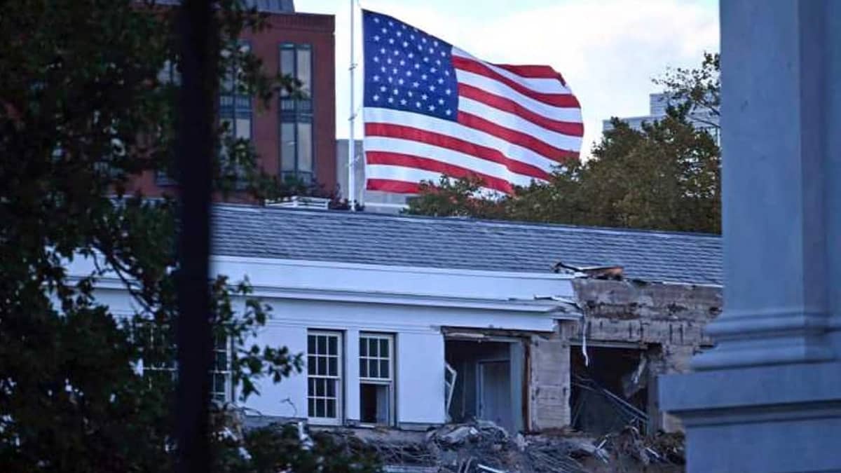 هدم الجناح الشرقي للبيت الأبيض لبناء قاعة رقص يثير غضب الأمريكيين .. فيديو