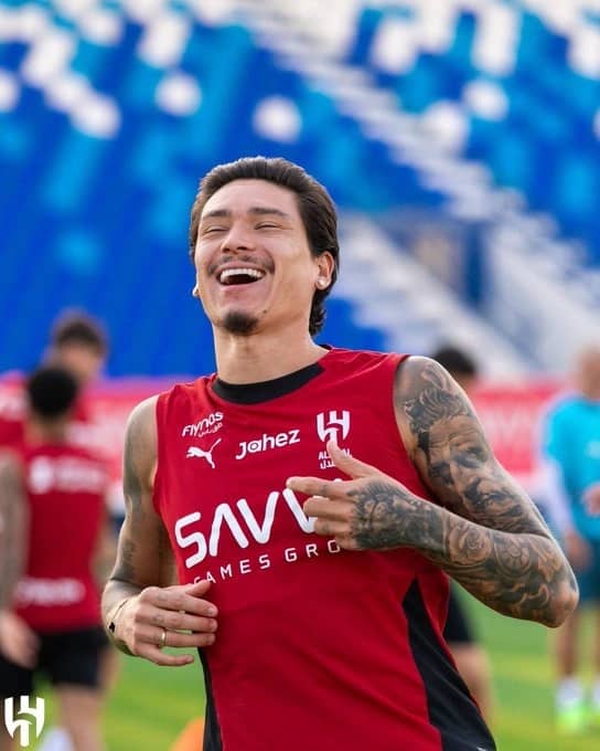 الهلال يختتم تحضيراته لمواجهة الأخدود