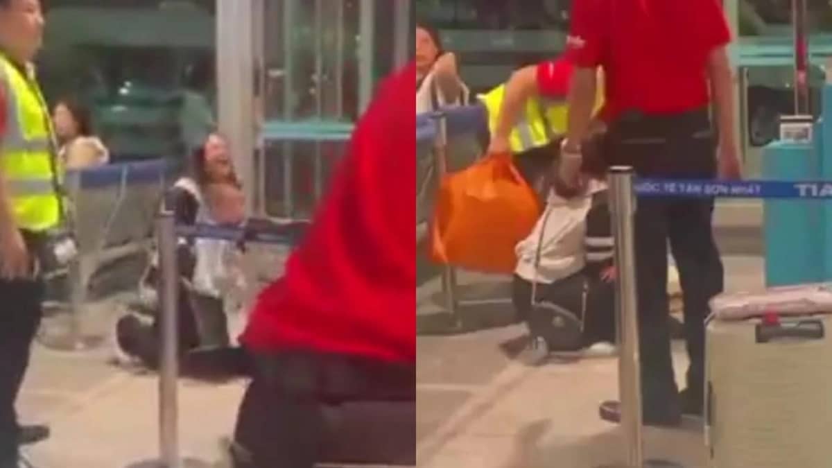 مسافرة تنهار بالبكاء بعد منعها من الصعود للطائرة بسبب وزن الأمتعة .. فيديو