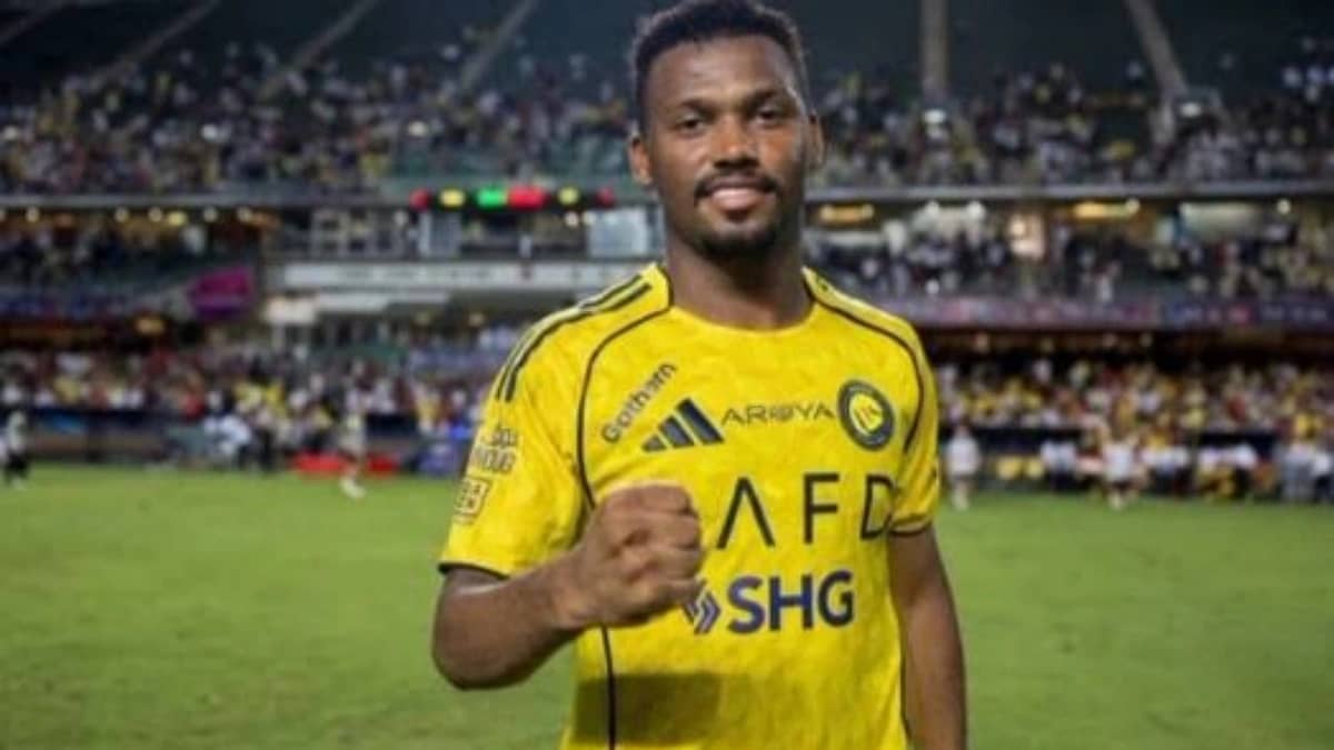 النصر يكشف تفاصيل إصابة أيمن يحيى