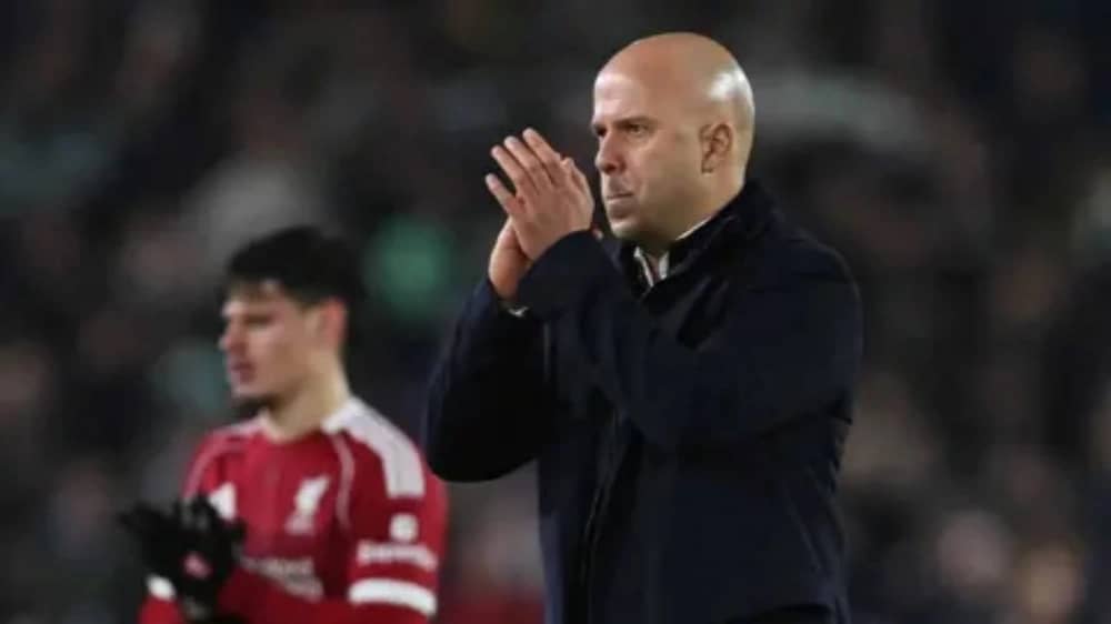 جماهير ليفربول تثور ضد سلوت بعد التعادل القاتل أمام ليدز يونايتد