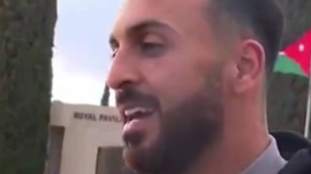 حارس الأردن  يعلق على هدف طنان: أصبحت أحلم بالهدف .. فيديو