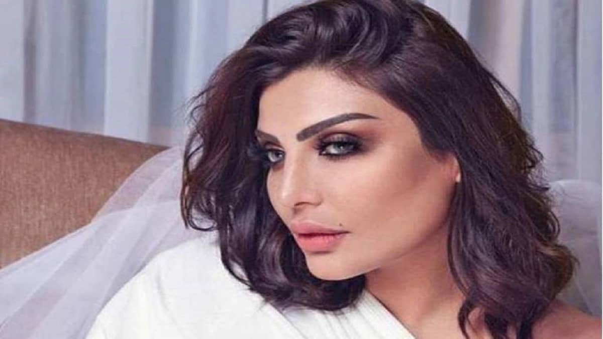 بالفيديو.. أمل العوضي تثير غضب متابعيها بسبب هدية كلبها الثمينة