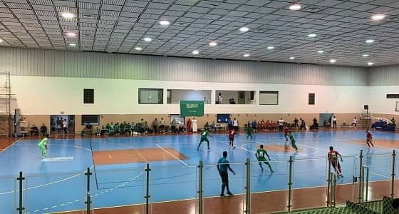 في أول تجاربه الودية.. أخضر الصالات يتعادل مع بطل إفريقيا