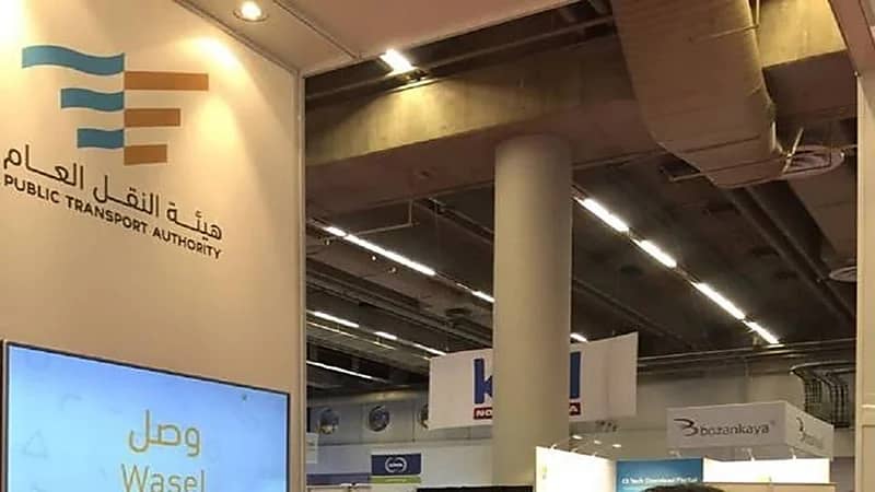 سبب وجود هوية موحدة بألوان عاكسة لمركبات سحب السيارات «السطحات»