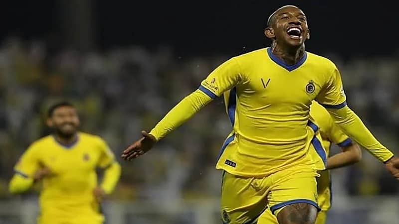 النصر يقترب من حسم موقف تاليسكا