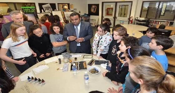  الإشادة بالملحقية الثقافية السعودية في كندا