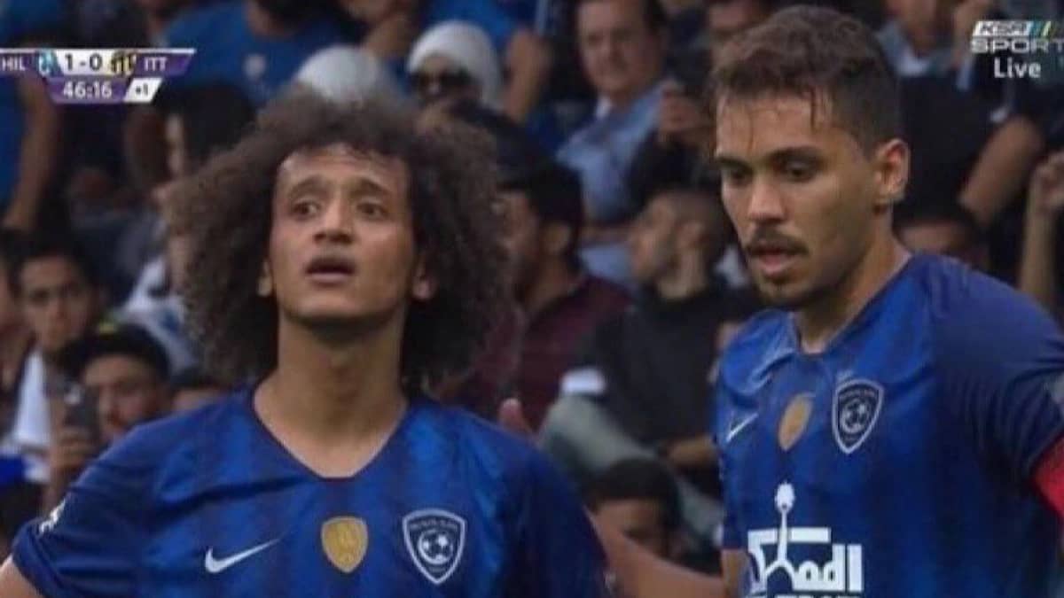 إدواردو لعموري بعد اعتزاله: كان من دواعي سروري اللعب معك