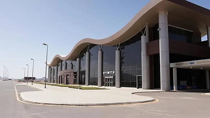 تدشين أول برج مراقبة افتراضي في مطار العلا .. فيديو