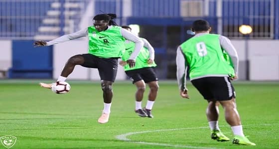بالصور.. 100 دقيقة تجهز " الهلال " لـ " الرائد "