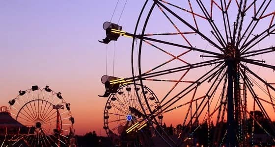 طالبات يروين قصة سقوطهن من إحدى الألعاب الترفيهية بالرياض