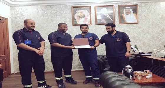 بالصور.. " الهلال الأحمر " يكرم المسعفين المتميزين بمكة المكرمة