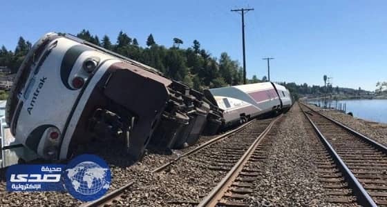 بالفيديو.. إصابات جراء خروج قطار عن القضبان في واشنطن