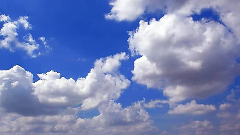 إقالة رئيسة خدمة أرصاد جوية لتوقعها عاصفة لم تحدث!