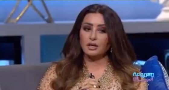 بالفيديو.. لطيفة تكشف تفاصيل رفضها لقبلة " سكوت حنصور " : كنت صايمة