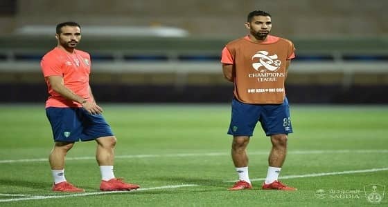 بالصور.. الأهلي ينهي تحضيراته للقاء تراكتور الإيراني