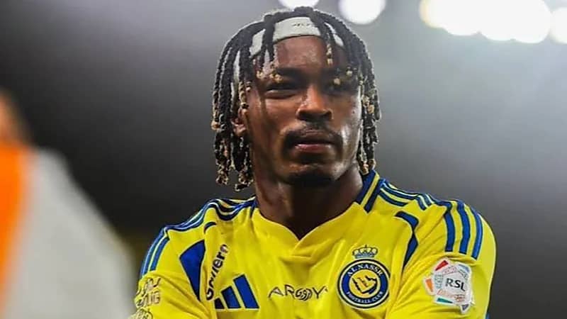 النصر يوقع مع سيماكان حتى 2029