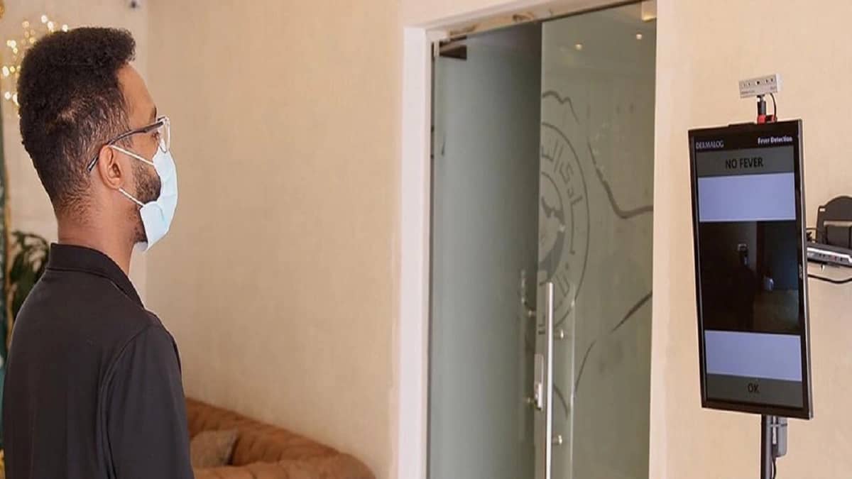 نادي النصر يُعلن تركيب أجهزة ديرما لوق الألمانية لقياس الحرارة ذاتيًا