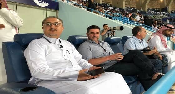 مدرب النصر يتابع مباراة الهلال وأحد قبل الديربي