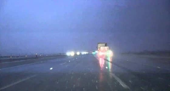 الوطني للعمليات يحذر من هطول أمطار غزيرة على عدة طرق