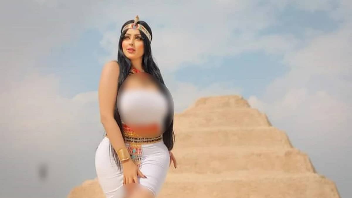 القبض على صاحبة جلسة تصوير الأهرامات المثيرة