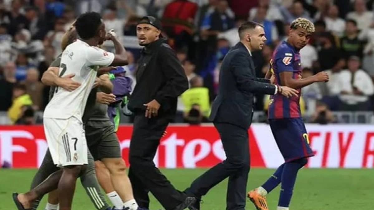 سبب شجار فينيسيوس ولامين يامال بعد كلاسيكو برشلونة وريال مدريد