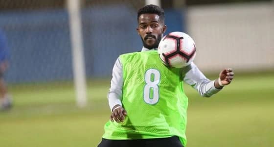 بالصور.. بعد غياب طويل.. نواف العابد يعود لتدريبات الهلال