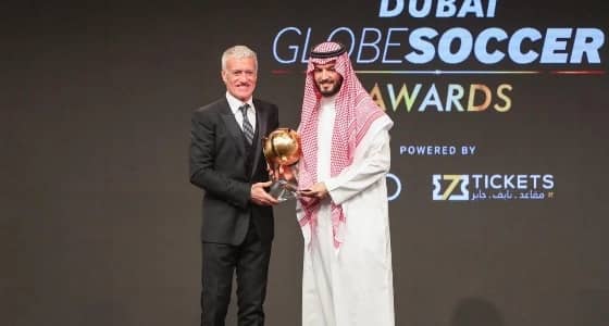 بالفيديو.. ‏‎الهلال يتوج بجائزة أفضل نادي عربي لعام 2019