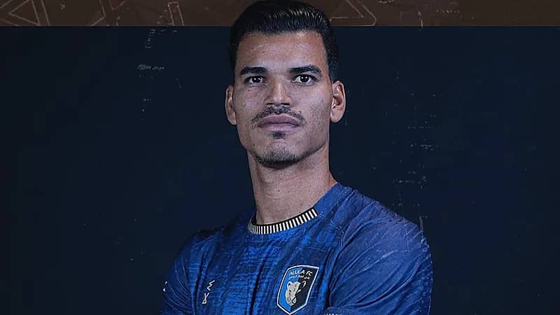 رسمياً.. العلا يتعاقد مع البرازيلي دانيلو باربوسا.. فيديو