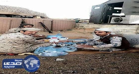 بالصور.. المرابطون على الحد الجنوبي قبيل ساعة الإفطار في ظهران الجنوب