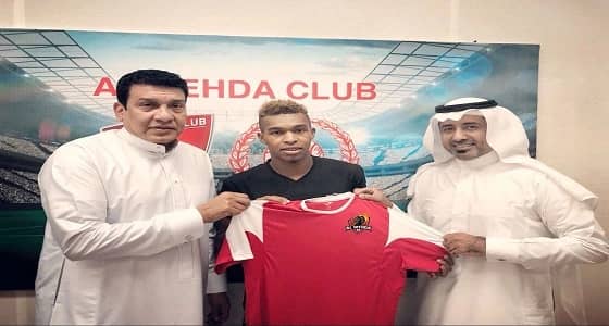 الوحدة يوقع مع فواز الصقور قادمًا من نجران