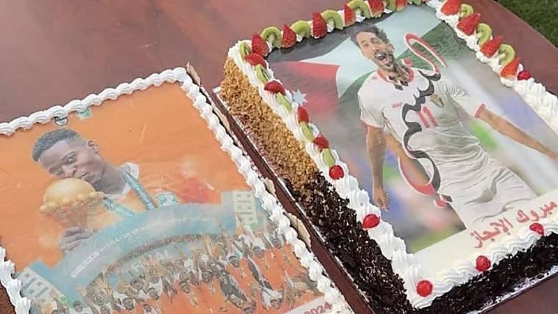 الأهلي القطري يستقبل يزن النعيمات بقالب كيك