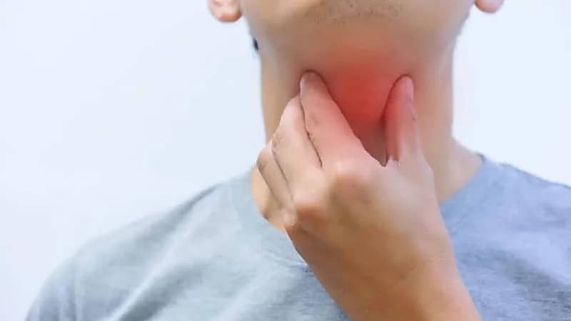 أسباب التهاب الحلق عند الاستيقاظ صباحاً