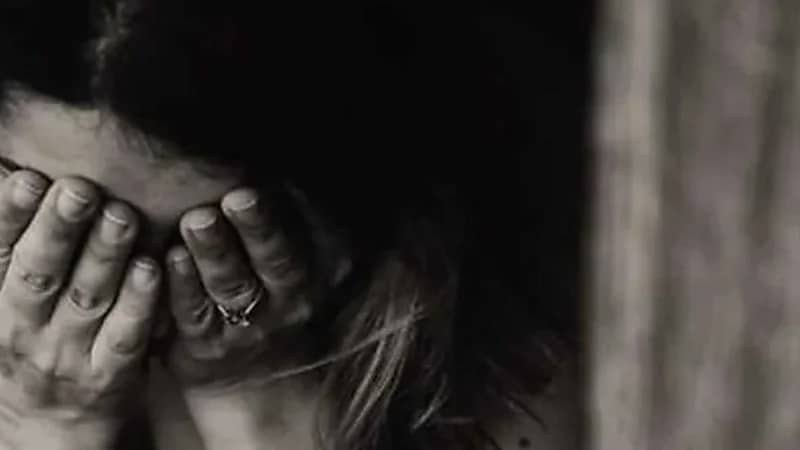 تأييد حكم السجن على طبيب متهم بالتعدي على بناته 