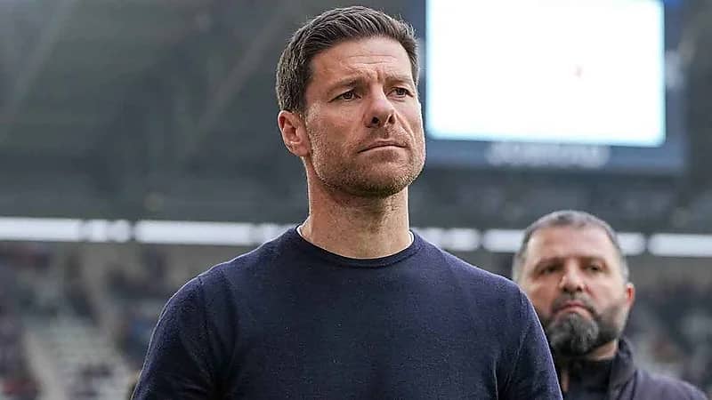 ألونسو يتلقى 3 ضربات موجعة قبل قيادة ريال مدريد