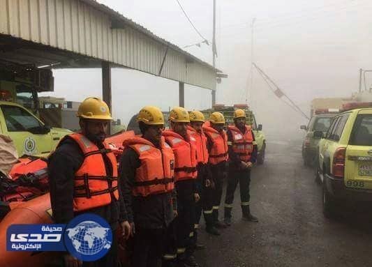 سقوط أمطار غزيرة على الرياض .. و الأمانة تستنفر