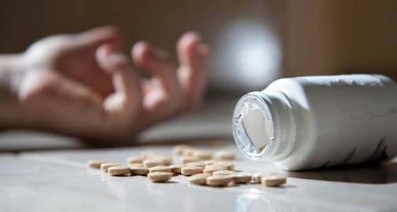 انتحار طالبة بالمرحلة الثانوية بعد خلاف مع والدها حول الاختبارات