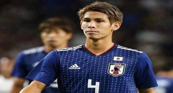 " الهلال " يفاضل بين 3 مدافعين يابانيين