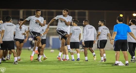 بالصور.. الهلال يغلق صفحة تحضيراته لـ " الاتفاق"