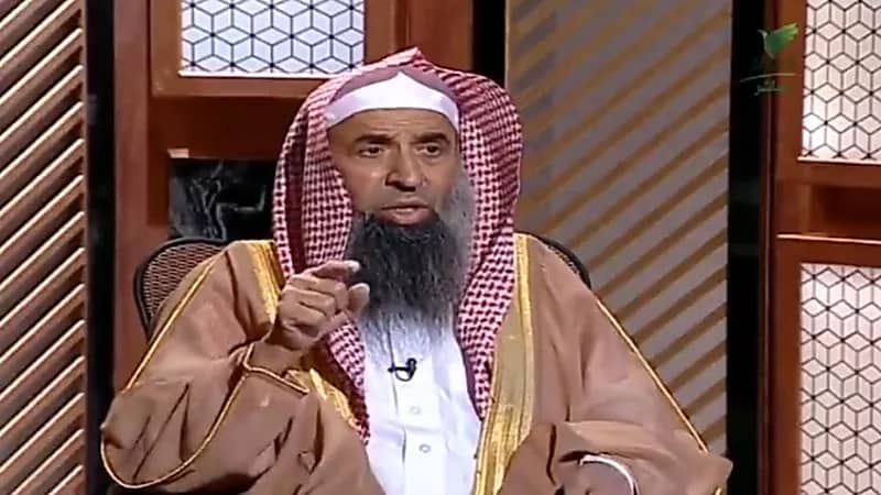 بالفيديو.. «الزامل» يوضح هل تدخل هدايا الزوج لزوجته ضمن الميراث بعد وفاته