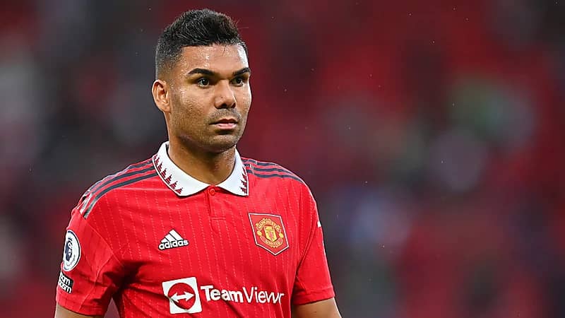 الهلال ينافس النصر على ضم كاسيميرو