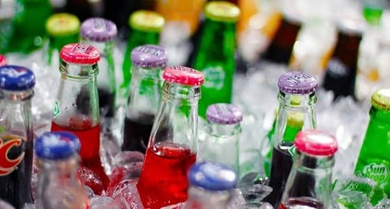 تناول المشروبات الغازية يوميا يزيد نسبة الإصابة بالسرطان